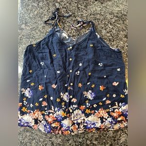 Women’s size xxl top from Maurice’s.